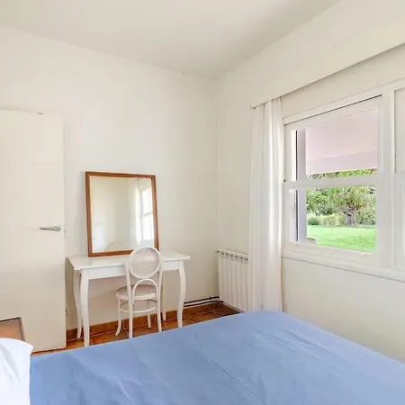 Casa Con Jardin Enorme Y Vistas Espectaculares Cerca De Pechon Hébergement de vacances Pesués