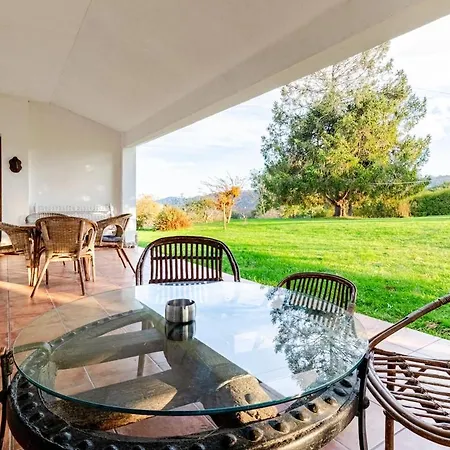 Hébergement de vacances Casa Con Jardin Enorme Y Vistas Espectaculares Cerca De Pechon *