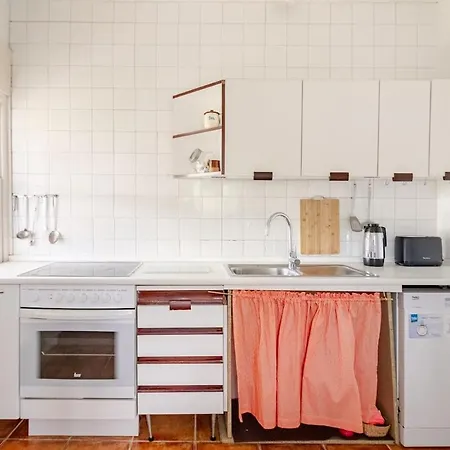 Casa Con Jardin Enorme Y Vistas Espectaculares Cerca De Pechon