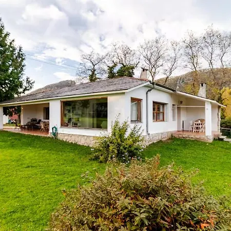 Hébergement de vacances Casa Con Jardin Enorme Y Vistas Espectaculares Cerca De Pechon