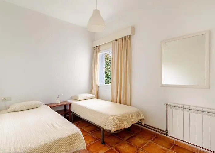 Casa Con Jardin Enorme Y Vistas Espectaculares Cerca De Pechon Holiday home