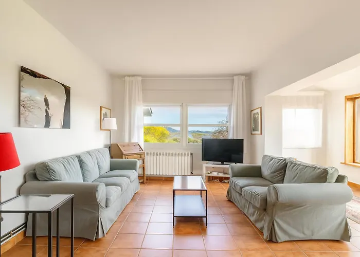 Casa Con Jardin Enorme Y Vistas Espectaculares Cerca De Pechon Hébergement de vacances