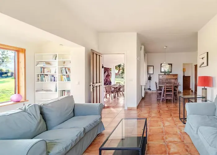 Casa Con Jardin Enorme Y Vistas Espectaculares Cerca De Pechon * Pesués